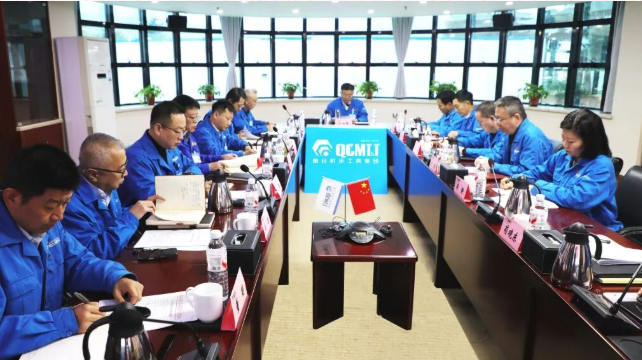 【党建动态】秦川集团党委理论学习中心组开展2026年第10次集体学习